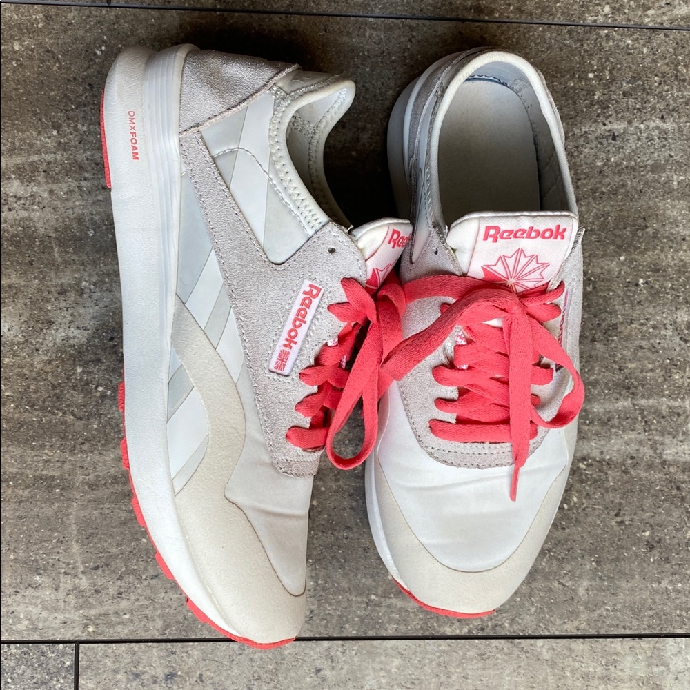 Reebok White/Grey/Pink Sneakers with DMX Foam